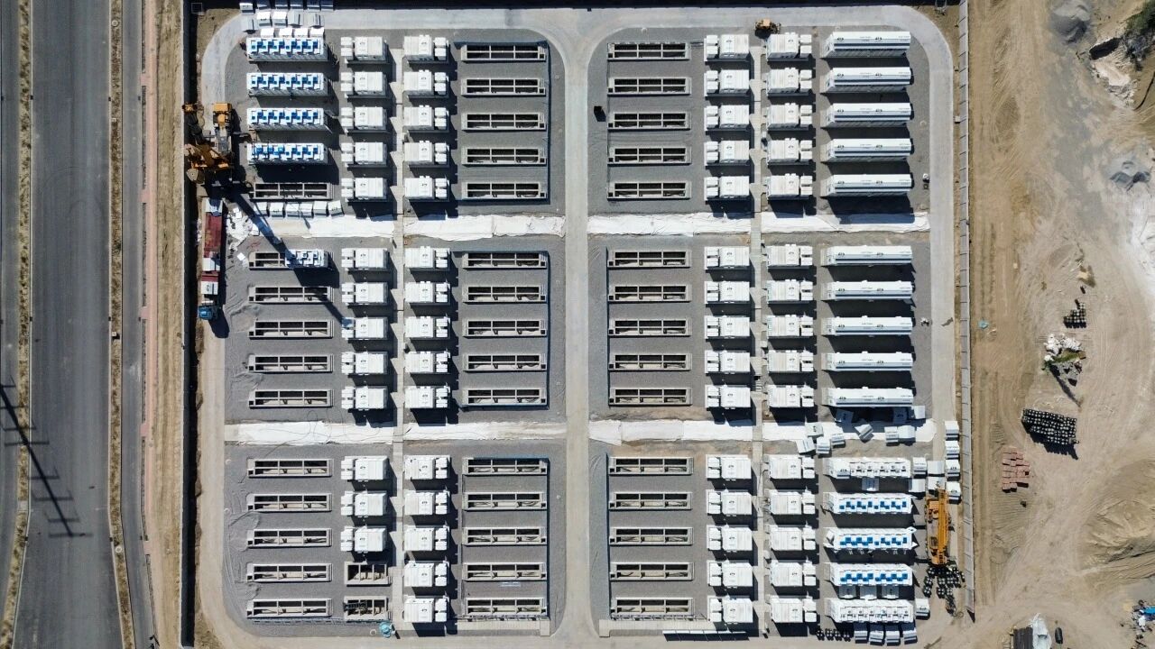 1763694998908806.jpg b8ff32ff-221a-4cf3-95e5-c2df92401534.jpg